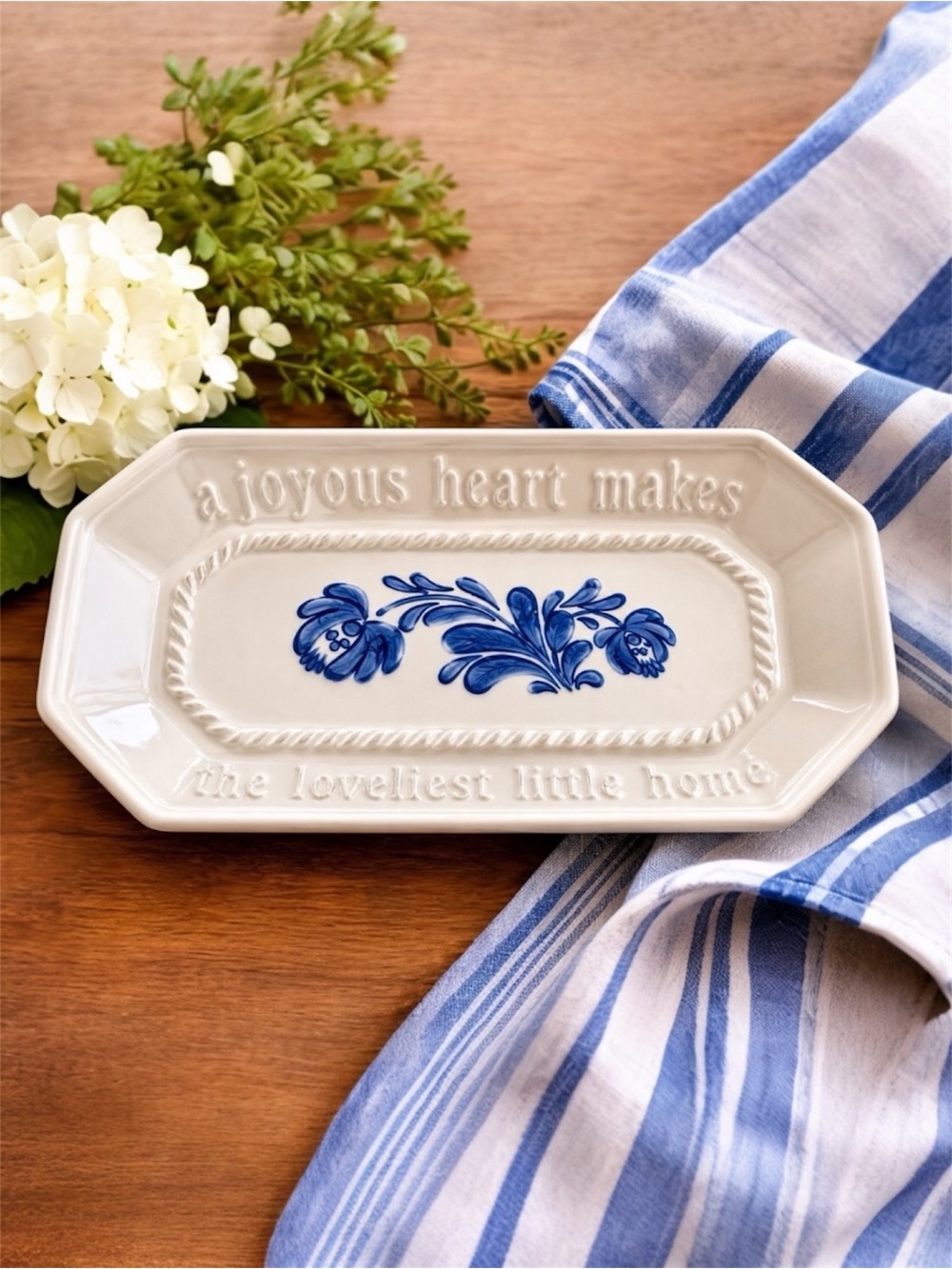 Pfaltzgraff Vintage Yorktowne Bread loaf plate pottery stoneware dish